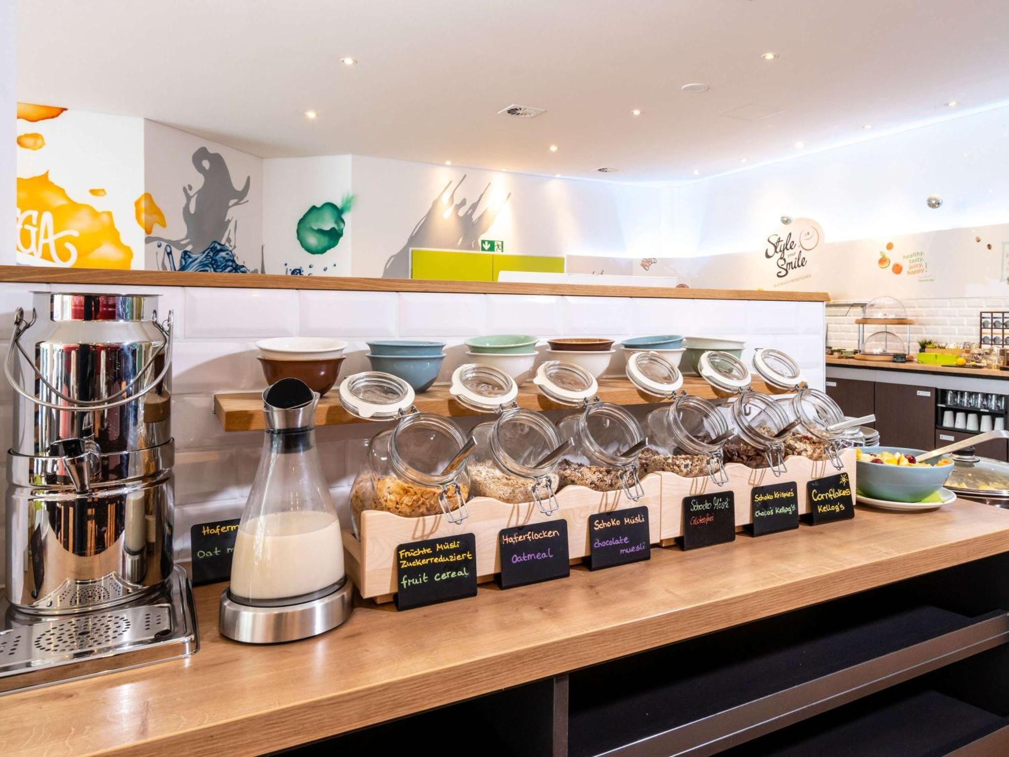 Ibis Styles Hamburg Alster City Hamburgo Exterior foto